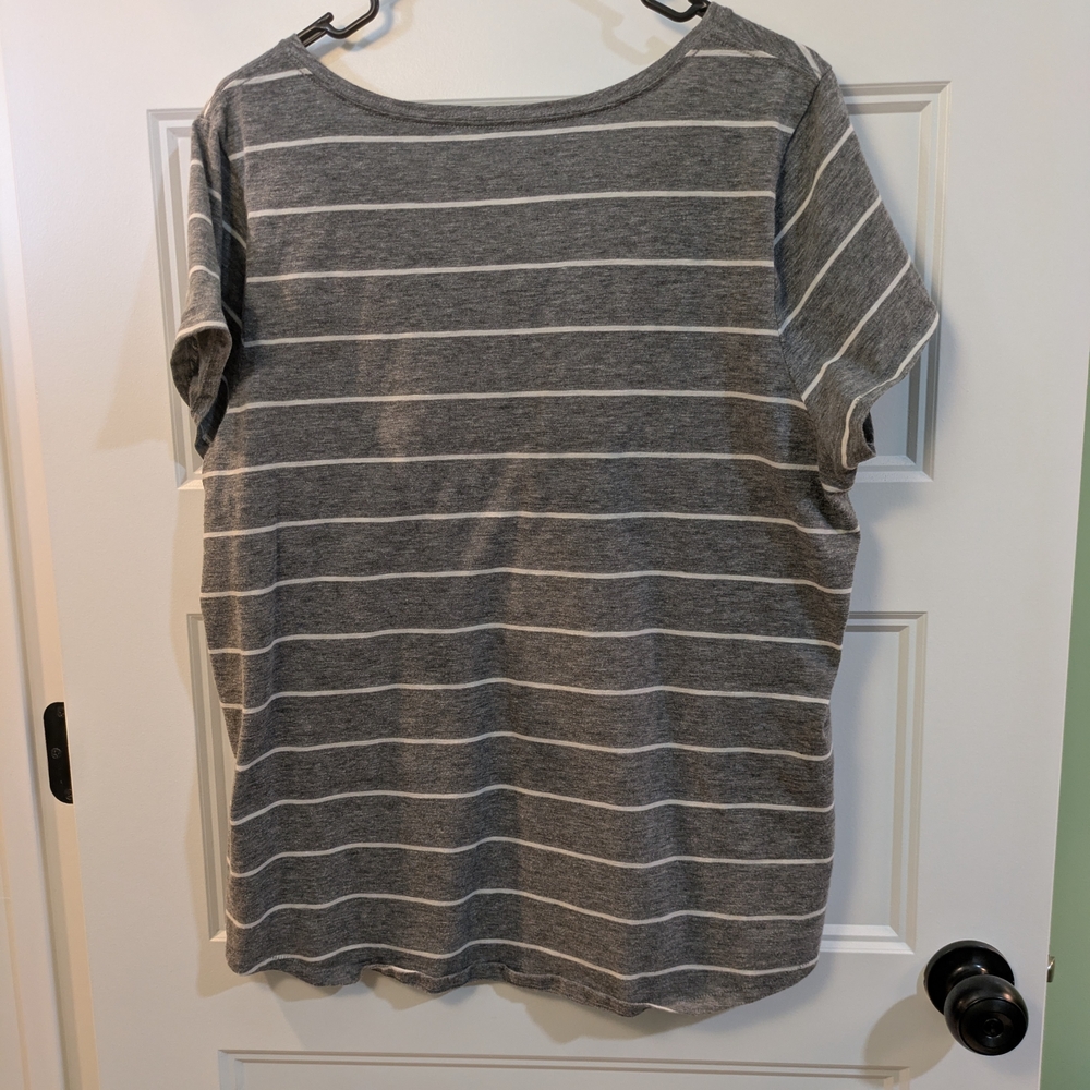 SONOMA Relaxed V-Neck Short Sleeve Top - Gray with White Stripes - Picture 4 of 7
